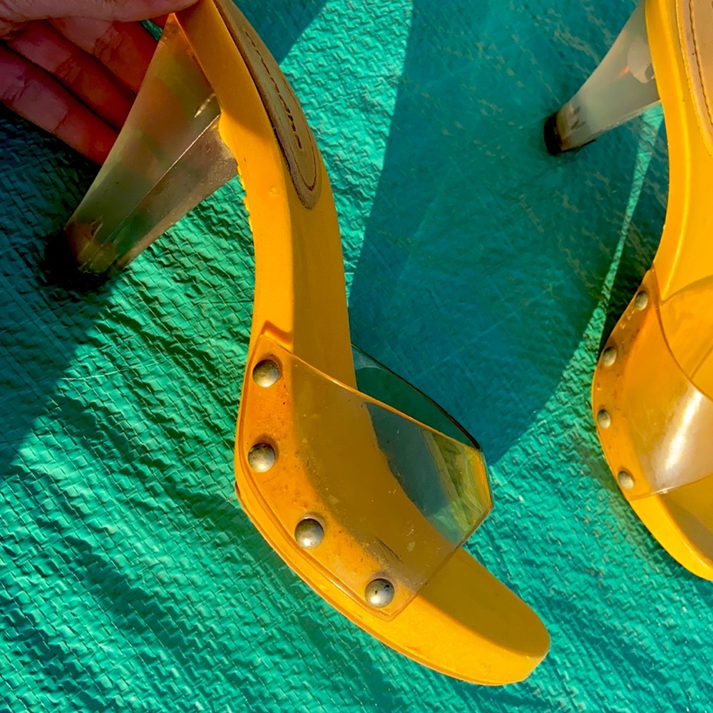 Shoes - Picture 2 of 4